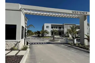 Image de New 1bd Gated Pool Beach and Gym access
