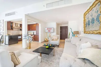 Image de Downtown Dubai sleeps 4 close to Burj Khalifa!
