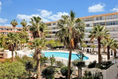 Image de Vacances 'Chasna' avec Piscine Commune, Jardin Commun et Wi-Fi