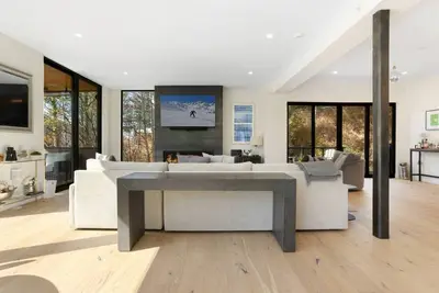 Image de East Vail Views - Luxury 3 Miles From Vail!