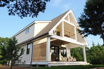 Image de Private Lakefront Retreat | The Cottage at Haven