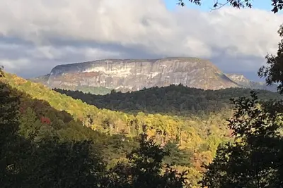 Image de 7 Acre Mountain Retreat in Cashiers with Whiteside Views - 10 min to Crossroads