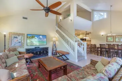 Image de 4br/3ba Villa: Central A/C! New Listing!