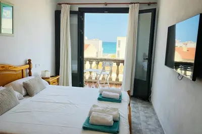 Image de House by the sea with sea views in Son Serra de Marina