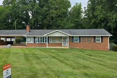 Image de Warm and inviting 4-bedroom house with Ac in Winston-Salem
