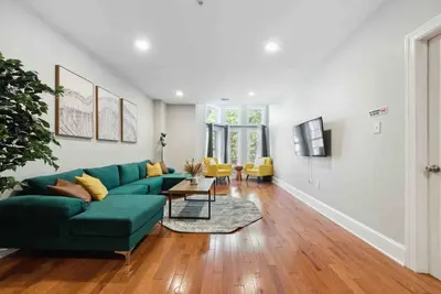 Image de Brand New 4/4 Center City w/Roof Patio Sleeps 20