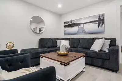 Image de Crescent Heights Guest Suite