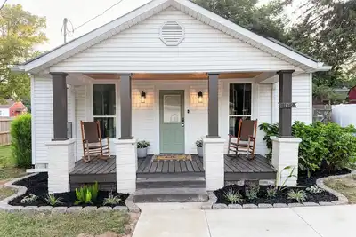 Image de The Pecan Street Retreat - 1935 Gem
