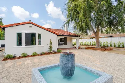 Image de Lovely Home Universal hot tub fire pit