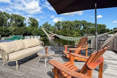 Image de Houseboat independent living space, 70m2, swimming near Amsterdam center