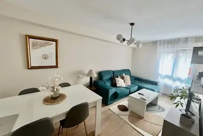 Image de 1a158 Spacious Apt downtown Gijon