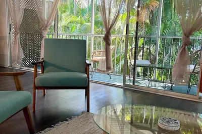 Image de 3-bedroom North beach village paradise, only 5 minute walk to the beach