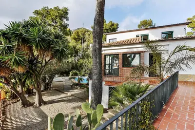 Image de Villa de Charme Privée, plage 2km Bcn 20km!