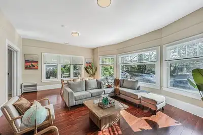 Image de Spacious 5br! Charming 5b/3b house in Downtown San Jose w/Ac, Wifi, freeparkings