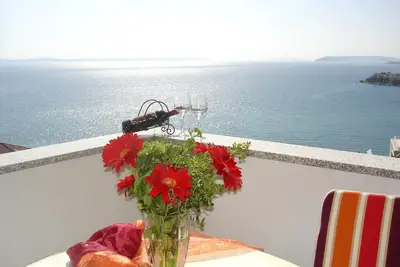 Image de A6 apartment with terrace and sea view, 4 min walking to the beach