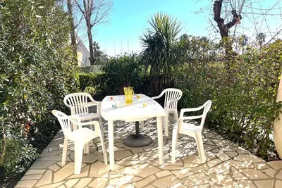Image de Appartement duplex 4 couchages avec terrasse, parking et climatisation à La Grande Motte