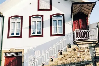 Image de Casa de Pousada - É uma Casa de\n Campo no coração do Douro!