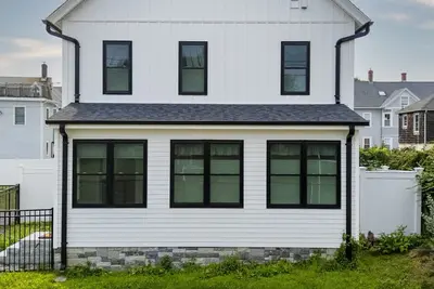 Image de Harbor House on Main – Historic 5br Retreat Near Downtown Mystic