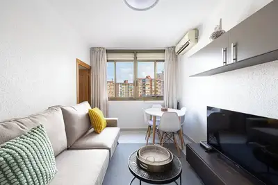 Image de Experience the charm of our lovely and intimate 3-bedroom home.