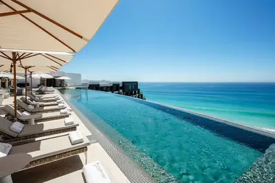 Image de Elegant 2 Bedroom Suite with Resort Pools and Beach Access in Cabo