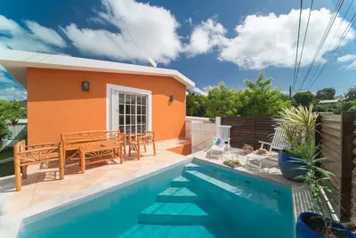 Image de Coconut Bay House avec Piscine et Jacuzzi