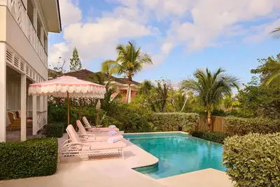Image de Sharon's House 3 bed / 3 bath home & 1 bed / 1 bath guest cottage & plunge pool