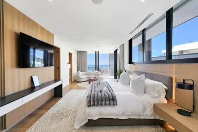 Image de 4-Floor Bantry Bay Villa with Stunning Views