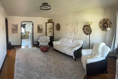 Image de Charming 2-bedroom duplex in Thermopolis. Walkable to coffee shops, restaurants.