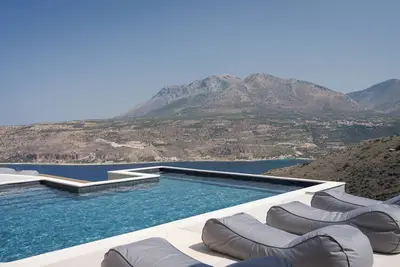 Image de The One Limeni Residence Three, The One Limeni