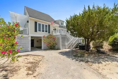 Image de Ultimate Outdoor Living Space Steps to Beach #18 4 Br/3 Ba Bhi Club + Pet