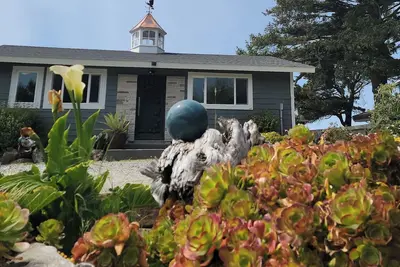 Image de Adele's Oceanside Nature Preserve! Artsy Guesthouse w/ Private Beach Access