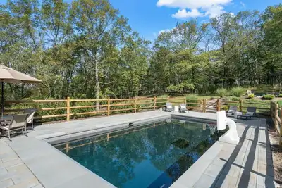 Image de ESKape Manor: Heated Pool, Hot Tub & Fun Amenities