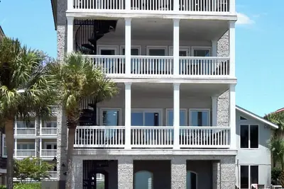 Image de Beachfront 3 Bed, 3. 5 Bath - Unobstructed Views