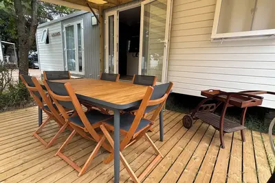Image de Magnifique mobile-home grand confort / très équipé / grande terrasse. Camping***