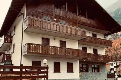 Image de Appartement 'Cima De' Piazzi' avec vue sur la montagne, balcon et Wi-Fi
