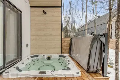 Aigle Blanc | Confort & Nature | Spa, Foyer