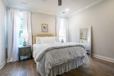 Image de The Oxford Oaks, 3br Condo by Velvet Ditch Villas
