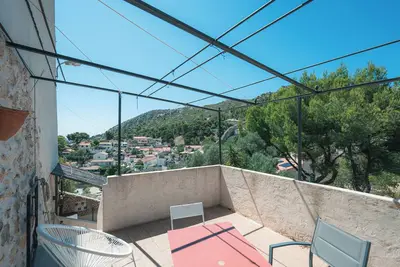 Image de L'Atypique - Cabanon 3 ch et terrasse au calme