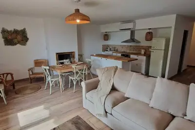 Image de Appartement 'Magnifique 6 Personnes' avec Balcon, Wi-Fi et Climatisation