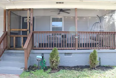 Image de Upscale Modern Home/3br Getaway/4miles from Downtown Atlanta