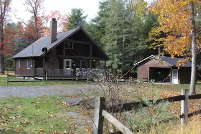 Image de Sunburst Locust Cabin