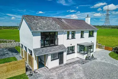 Image de Rural Hideaway with Hot Tub, Orchard & Games Room