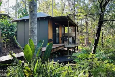 Image de Sunset Cabin\n10 years and current SuperHost with Air Bnb now available on Vrbo.