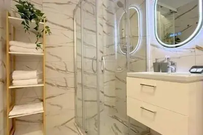 Image de Cozy 2-bedroom apartment in nice Timișoara with Ac