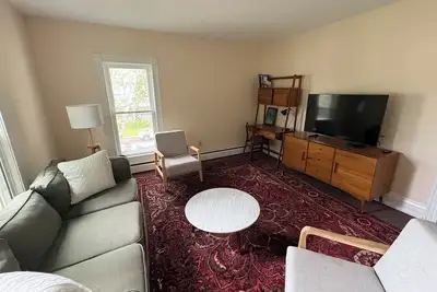 Image de Chic Mid-Century Apartment at Otego House