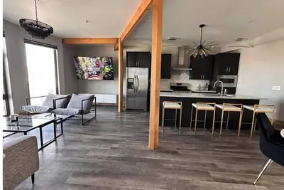 Image de Luxe 2br condo in Denver's Rino Art District