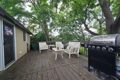 Image de Quiet studio apt w large deck. 15 min to Lanc city, >10 to Spooky Nook Sports