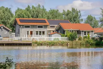 Image de Maison acceptant les animaux à Bourbourg avec vue sur le lac
