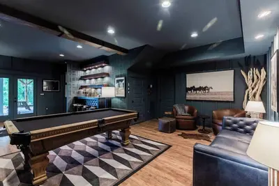 Image de Welcome to Leiper's Fork Luxe at Hillsboro Hideaway in Franklin, Tennessee.