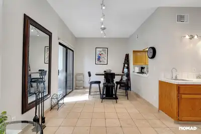 Image de Enjoyable 3-bedroom condo with Ac in charming Bakersfield